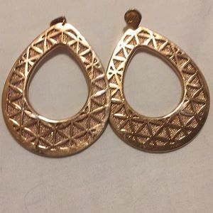 KK rose gold drop pierced earring